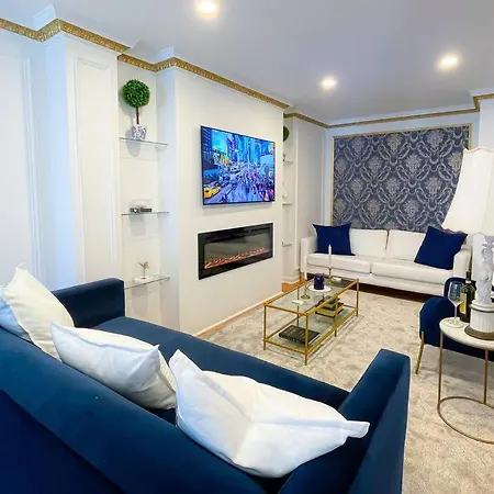 Luxurious Room Near Laguardia & Jfk